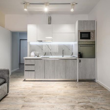 Miku Apartment-City Walk 1Bd Stylish Apartment Tirana Zewnętrze zdjęcie