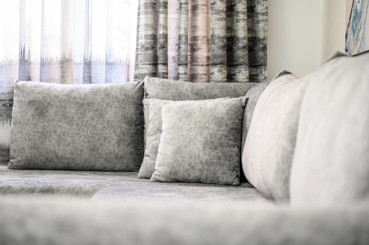 Miku Apartment-City Walk 1Bd Stylish Apartment Tirana Zewnętrze zdjęcie