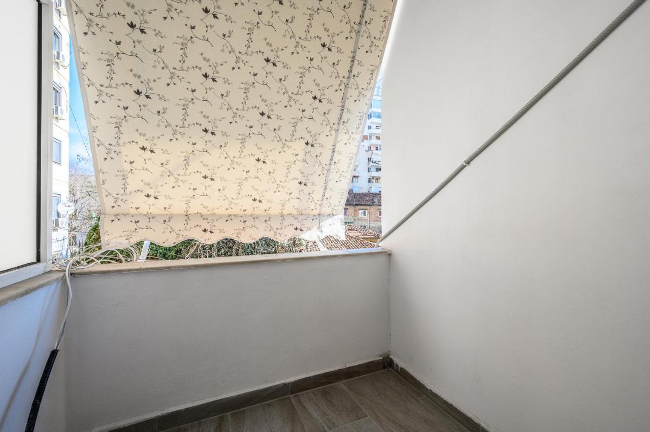 Miku Apartment-City Walk 1Bd Stylish Apartment Tirana Zewnętrze zdjęcie