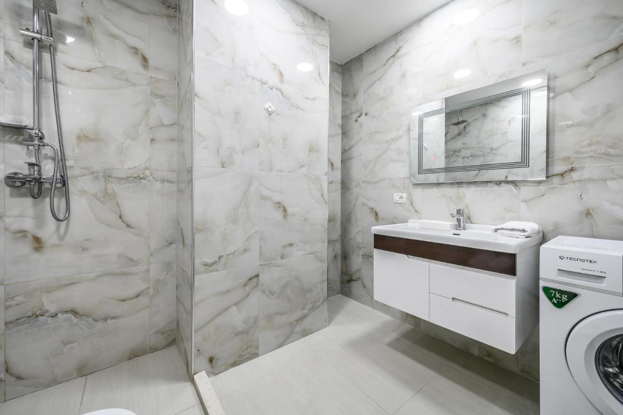Miku Apartment-City Walk 1Bd Stylish Apartment Tirana Zewnętrze zdjęcie